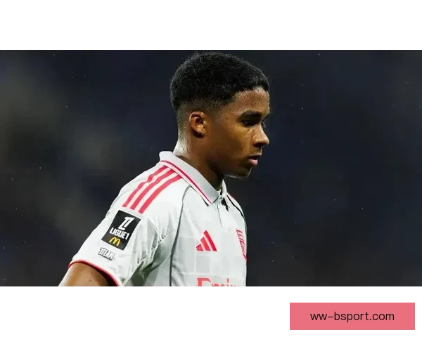 恩德里克荣耀首秀伯纳乌全场沸腾见证新星崛起盛况